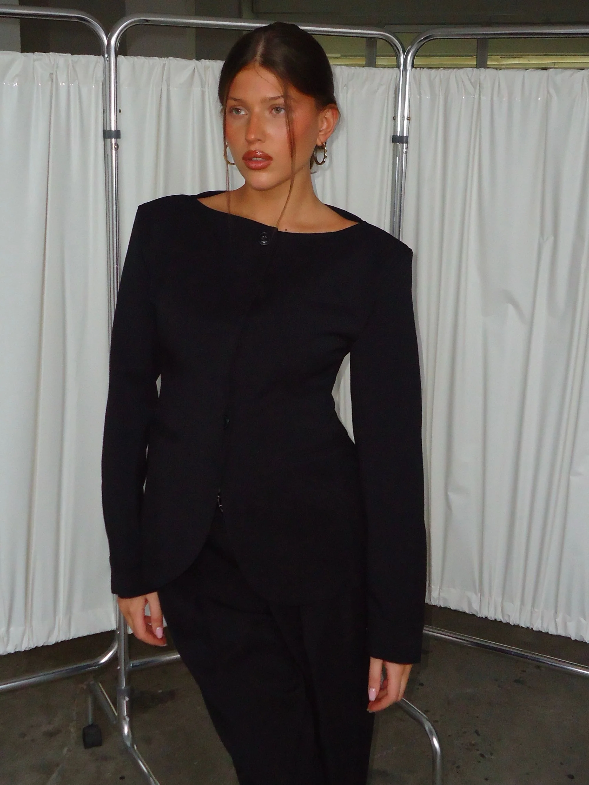 Boatneck Tailored Fitted Vest Black - Image 6