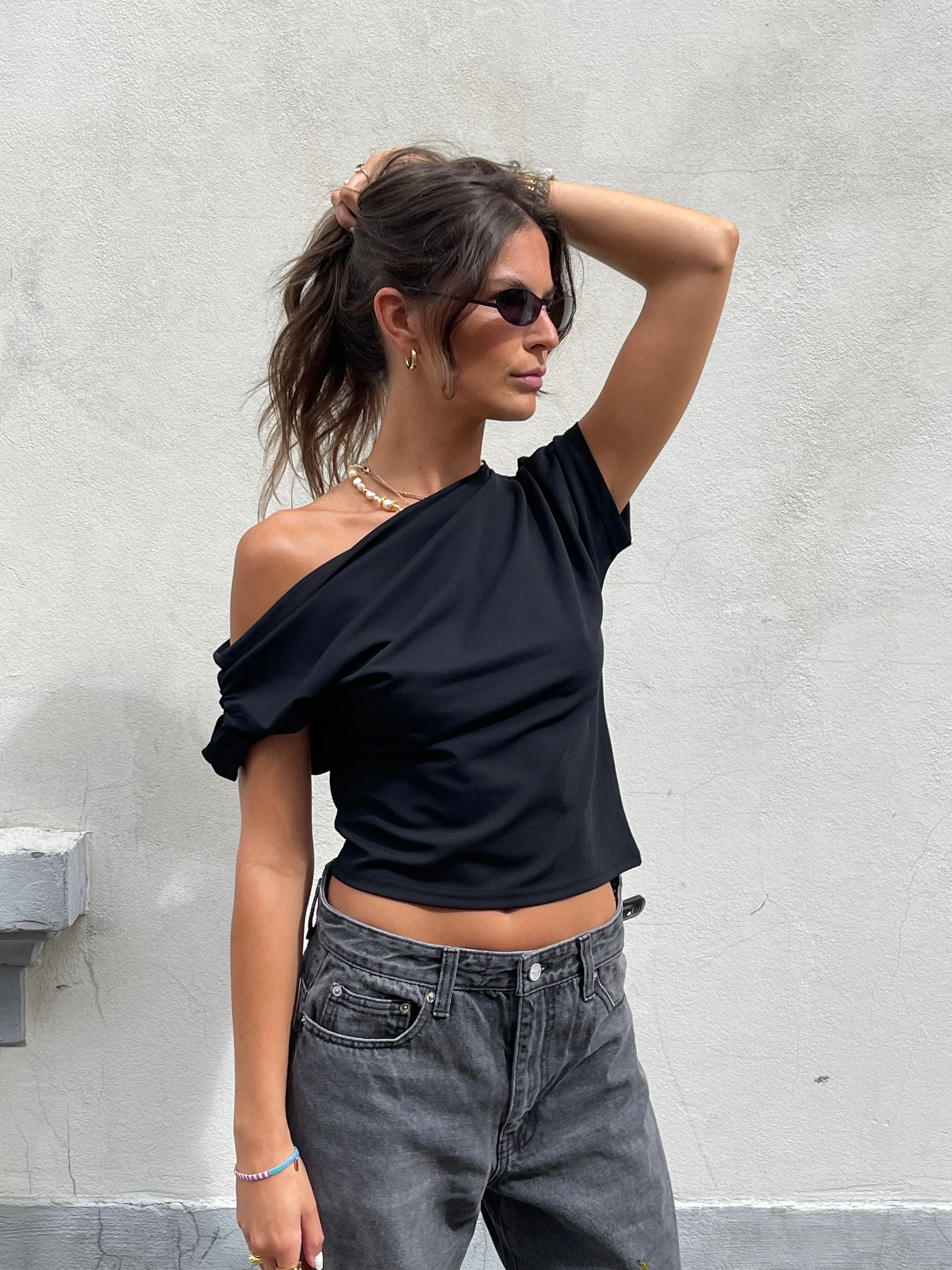 Draped Over Shoulder Top Black - Image 7