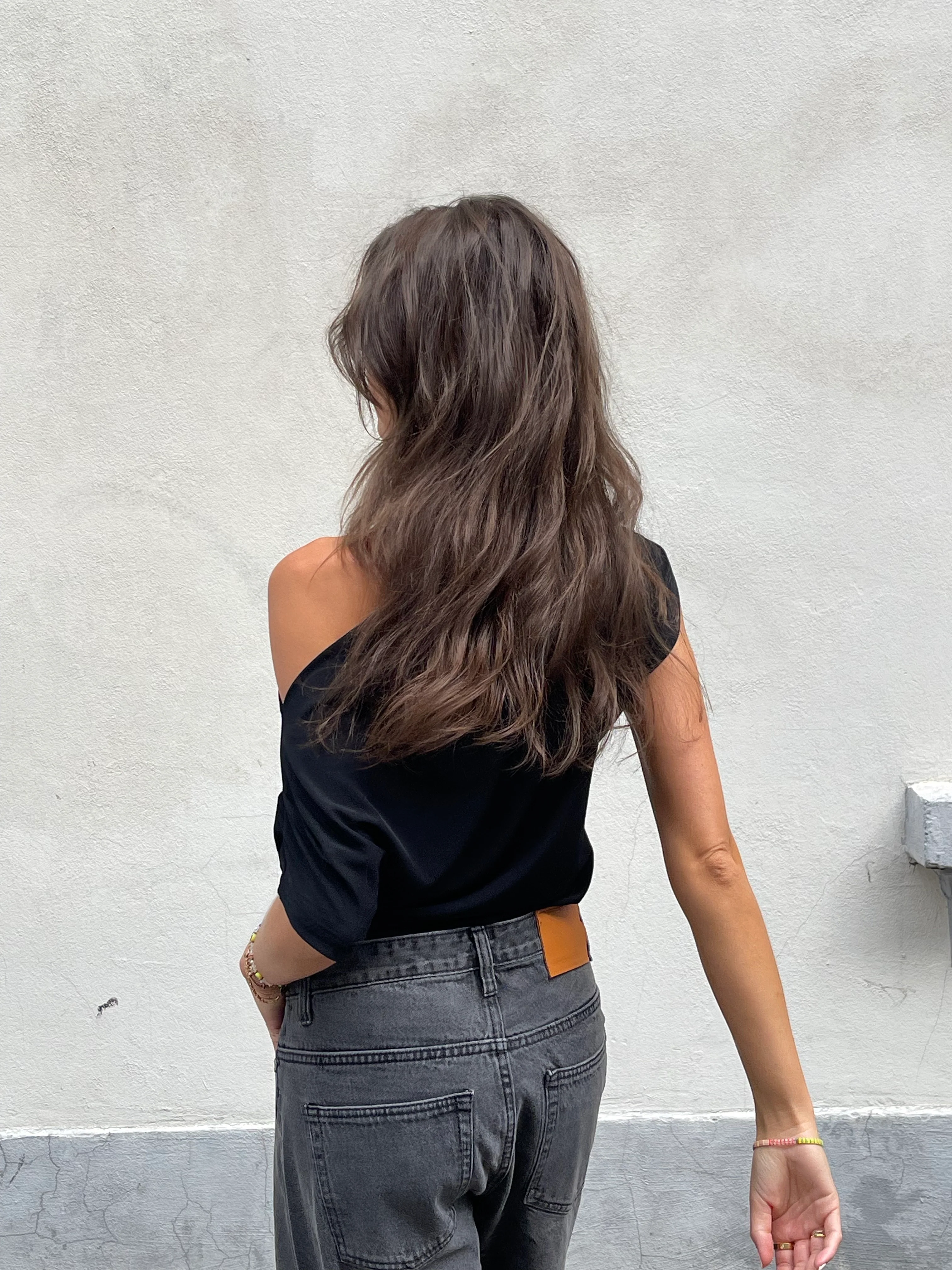 Draped Over Shoulder Top Black - Image 9